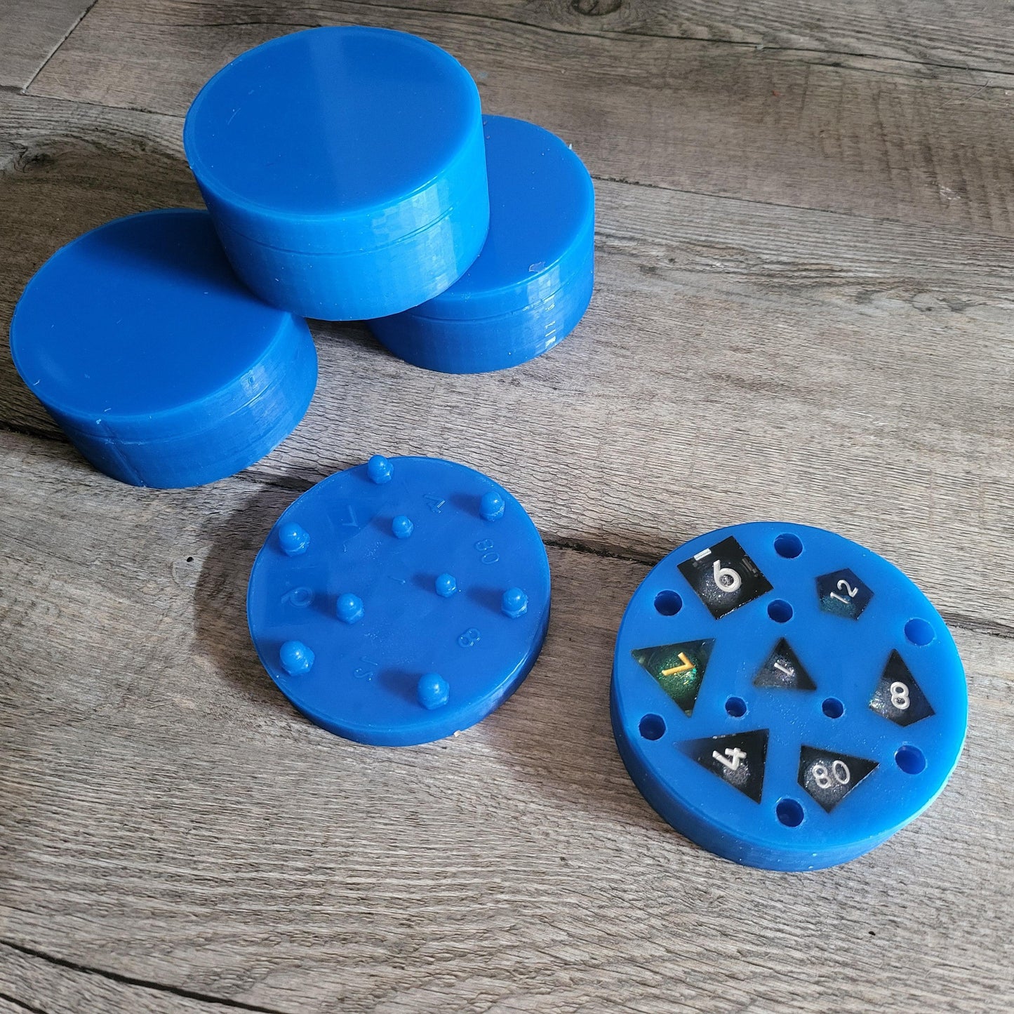 Silicone mold to create resin dice for role-playing games
