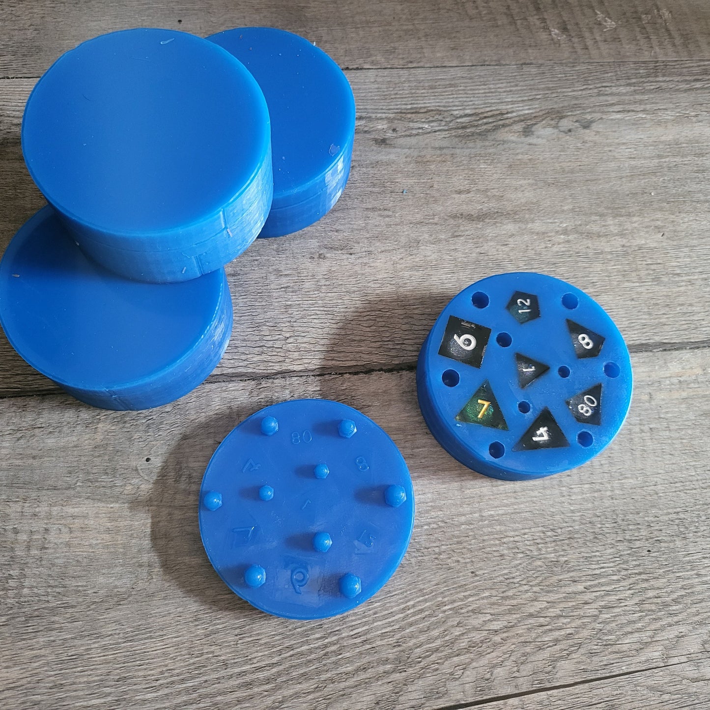 Silicone mold to create resin dice for role-playing games