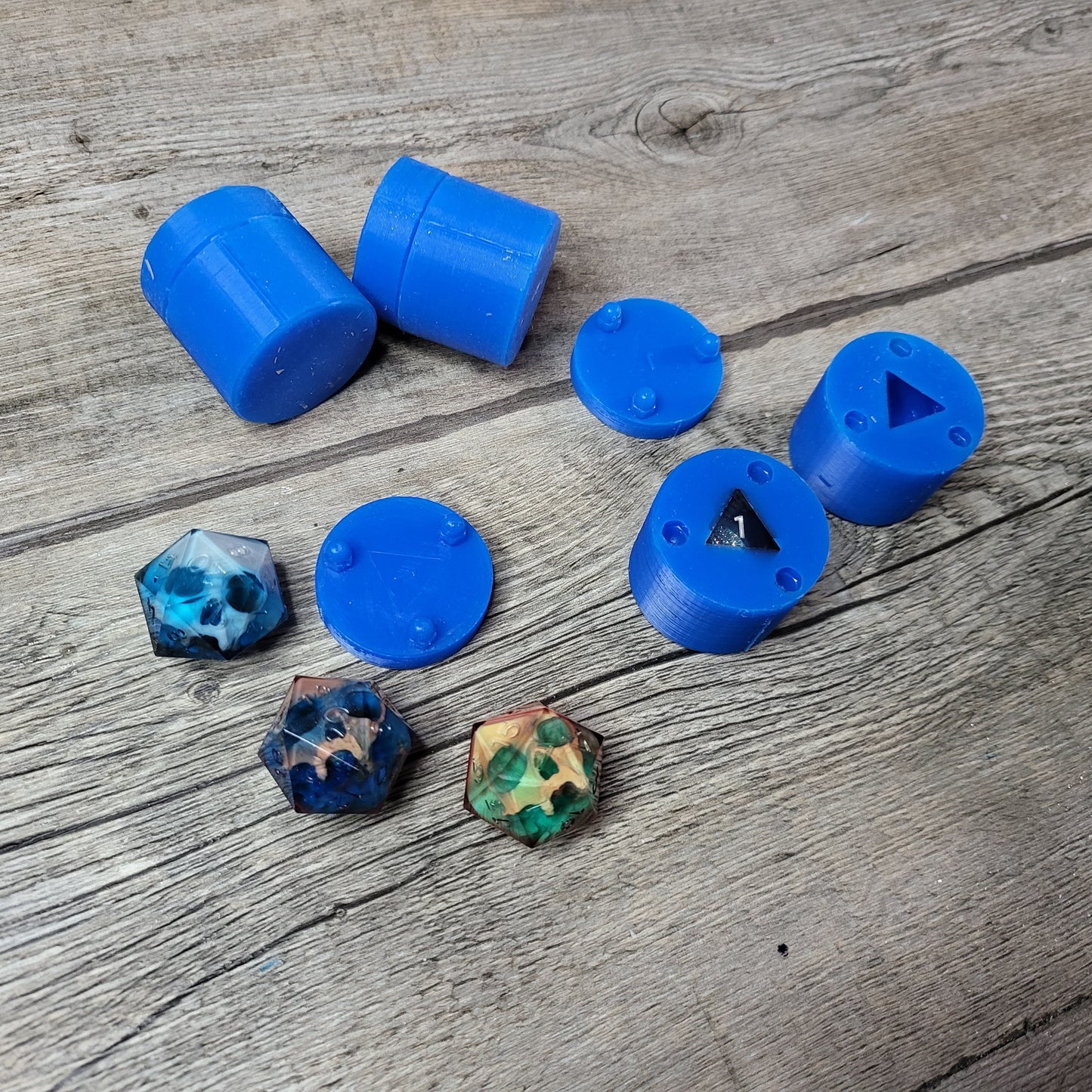 Silicone mold to create resin dice for role-playing games