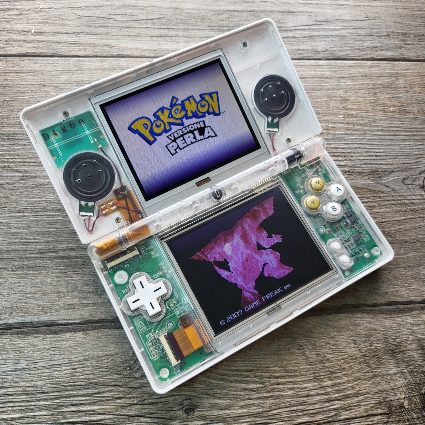 Custom Nintendo DS Lite console in Pokemon Gengar style