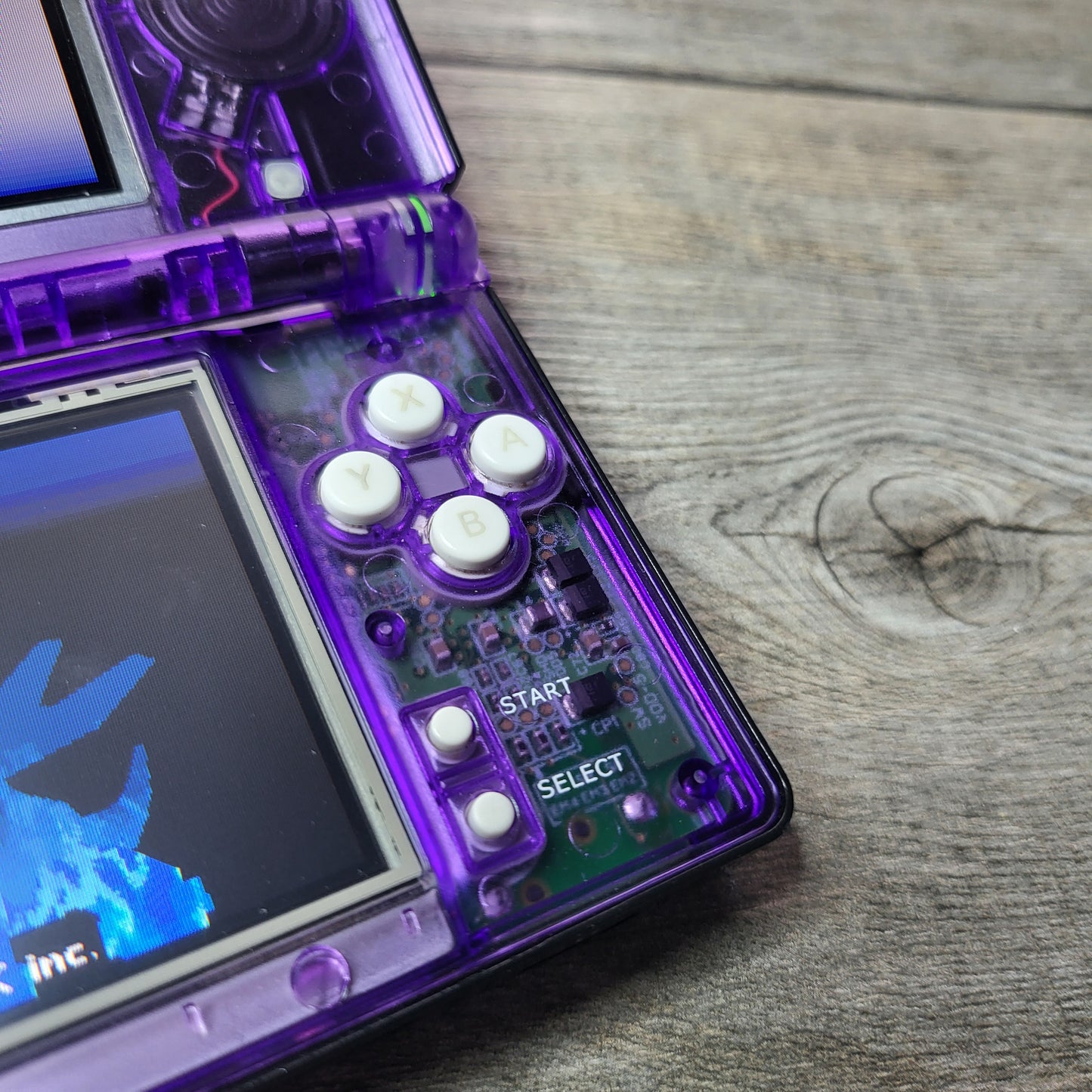 Custom Nintendo DS Lite console in Pokemon Gengar style