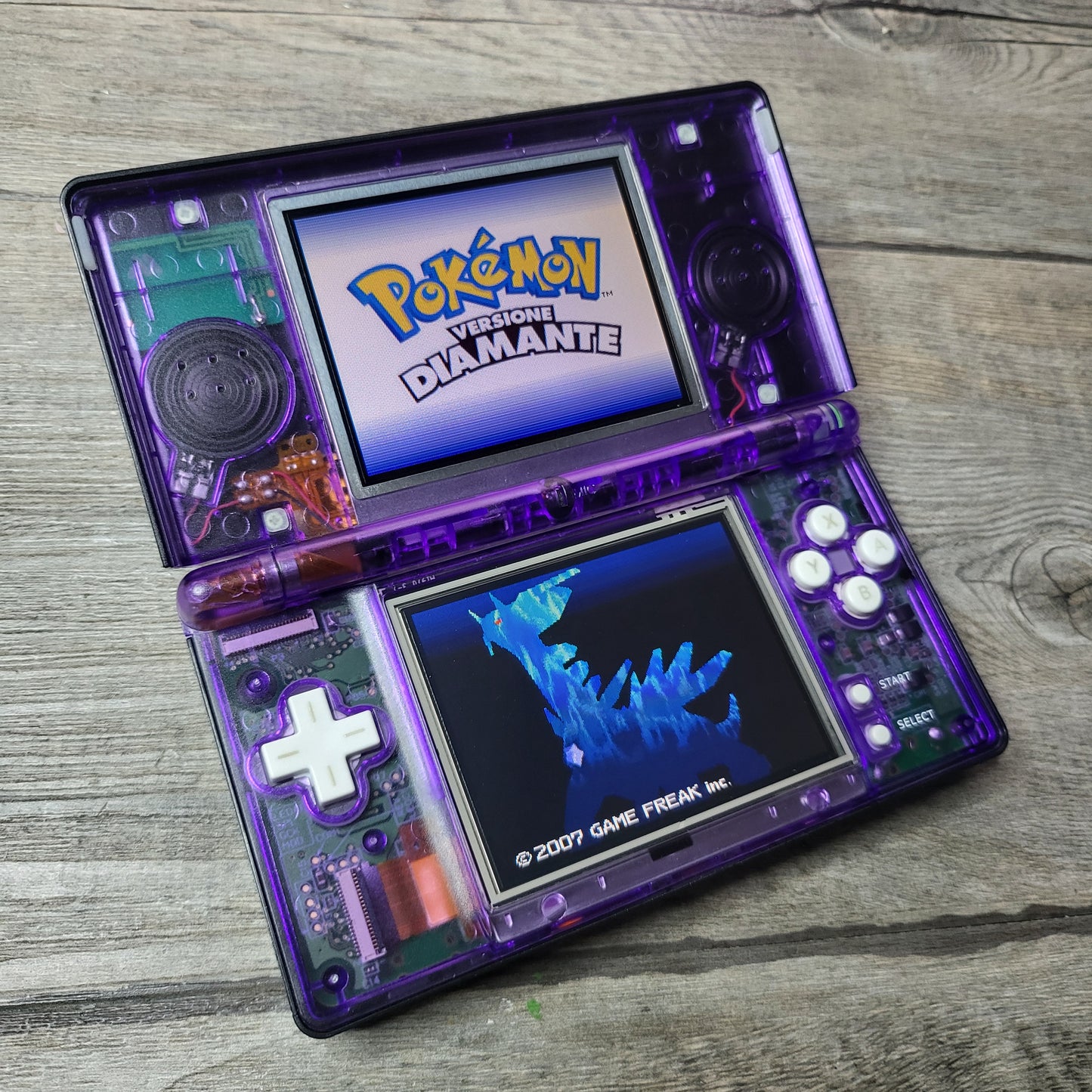 Custom Nintendo DS Lite console in Pokemon Gengar style