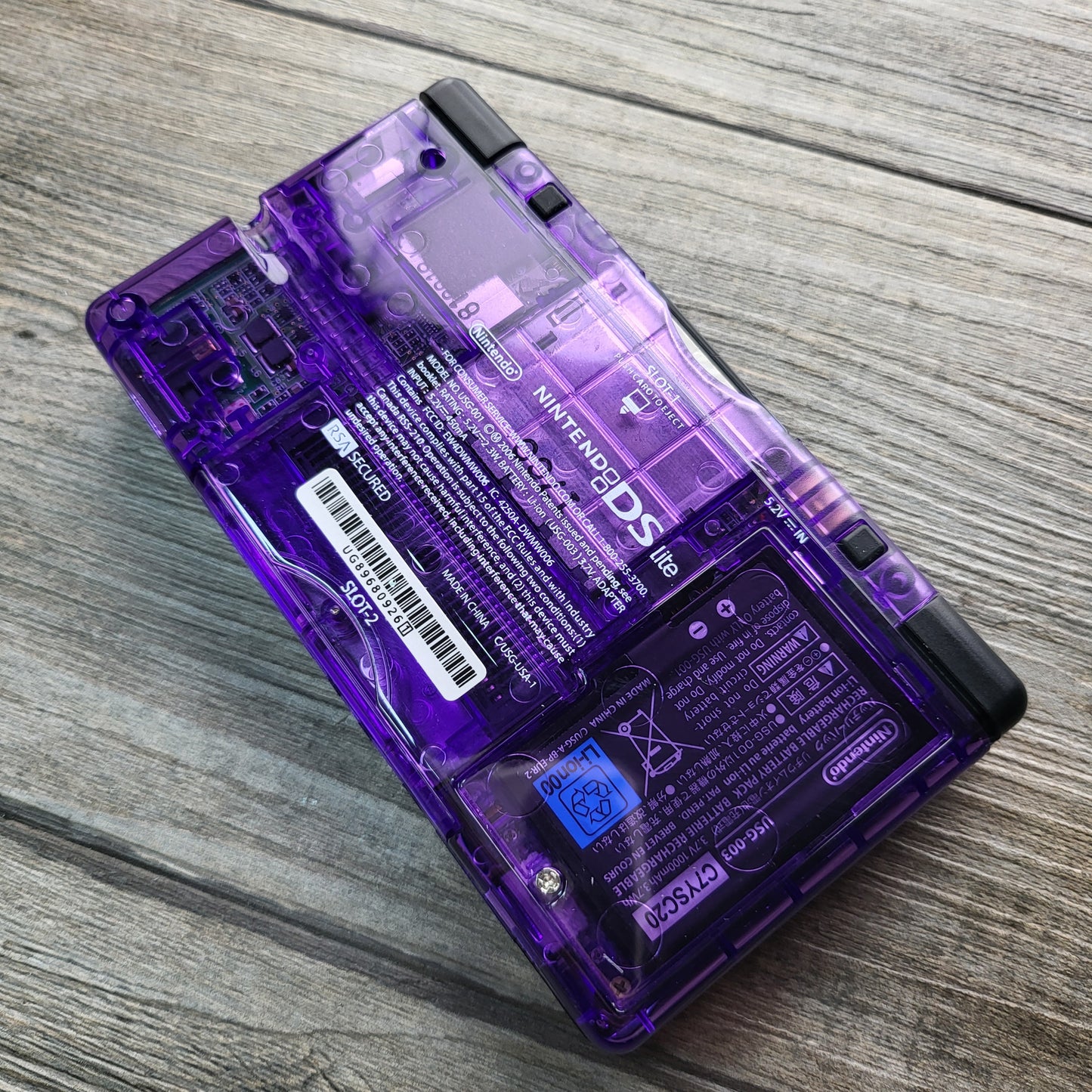Custom Nintendo DS Lite console in Pokemon Gengar style