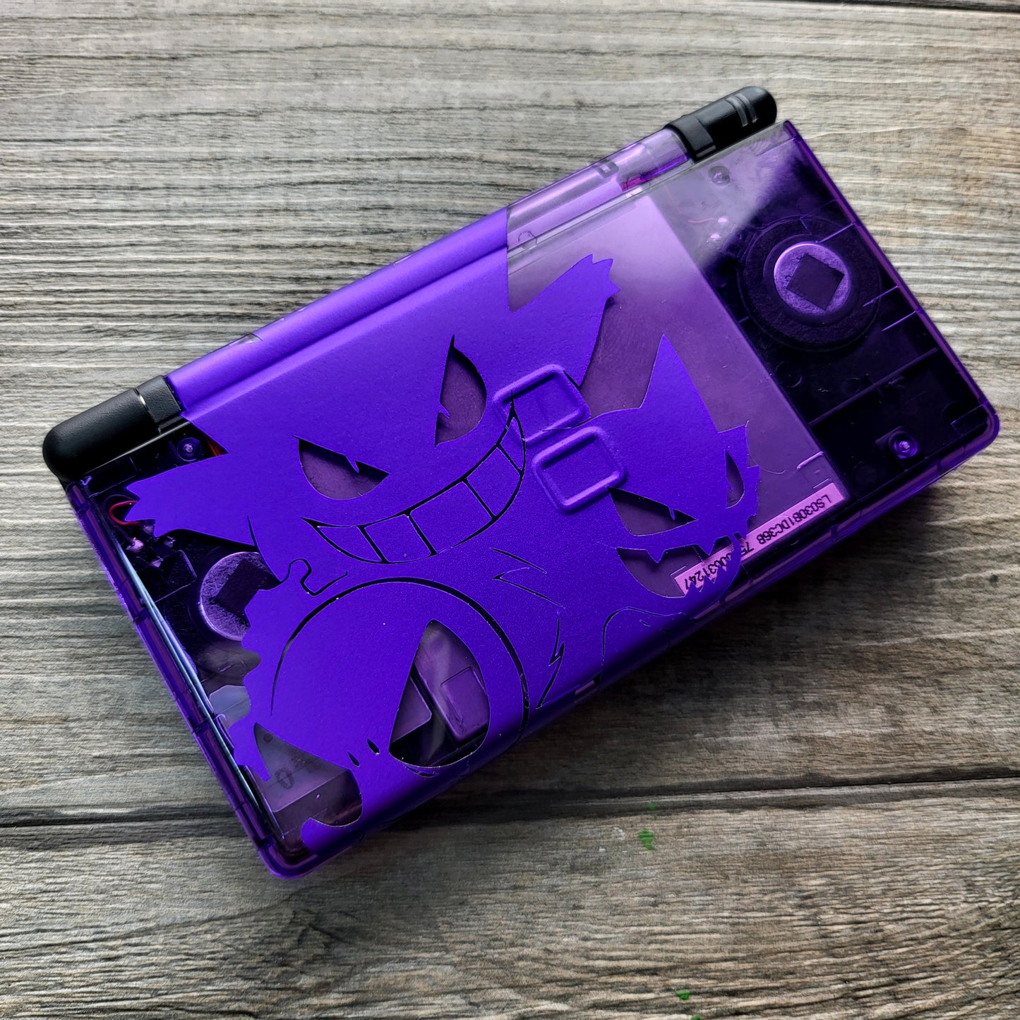 Custom Nintendo DS Lite console in Pokemon Gengar style