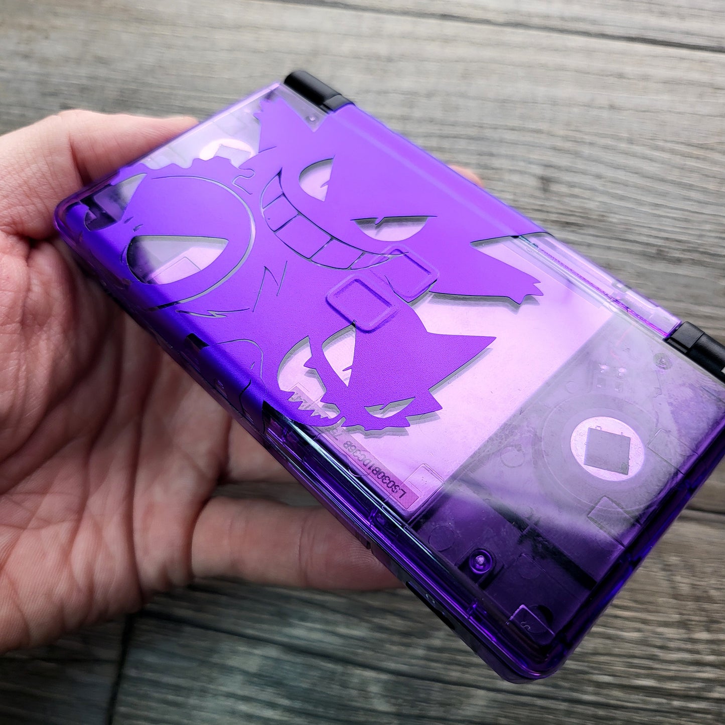 Custom Nintendo DS Lite console in Pokemon Gengar style