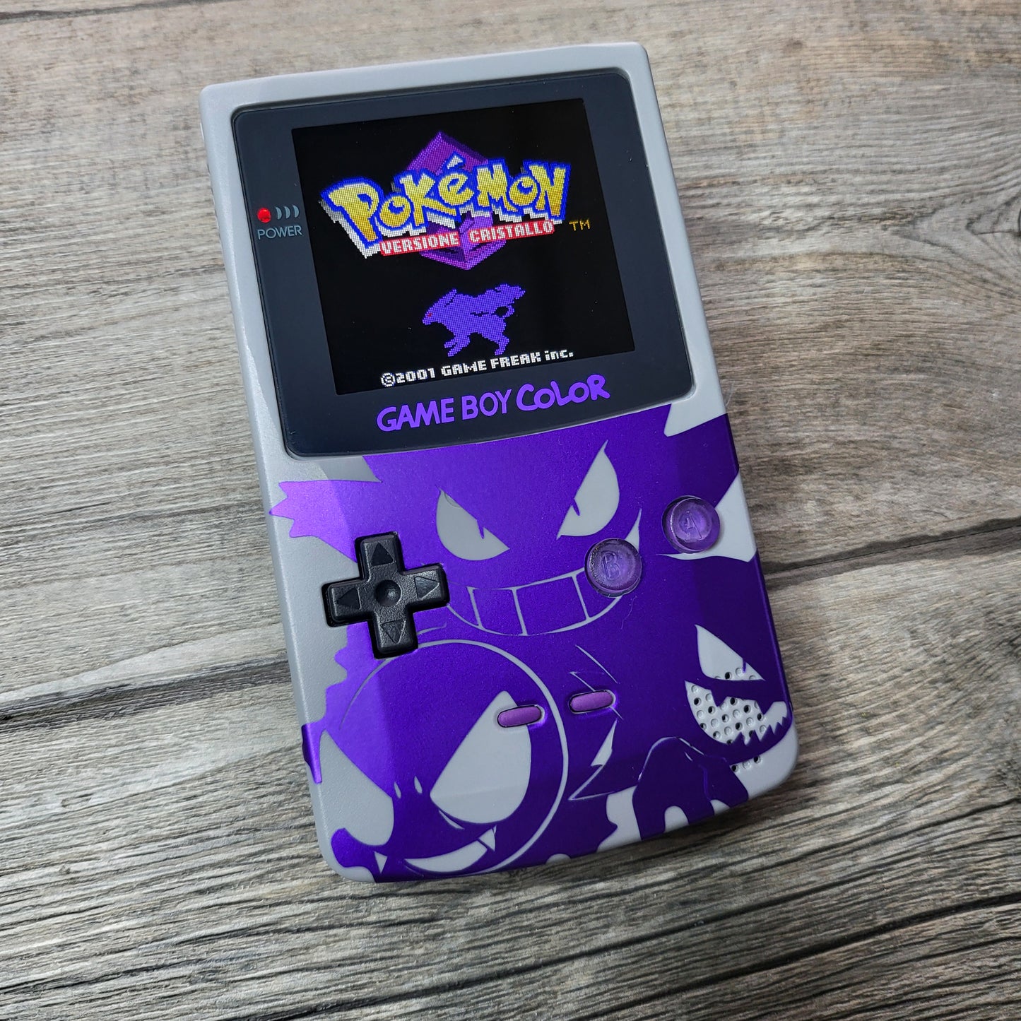 Custom Nintendo gameboy color console in Pokemon Gengar style