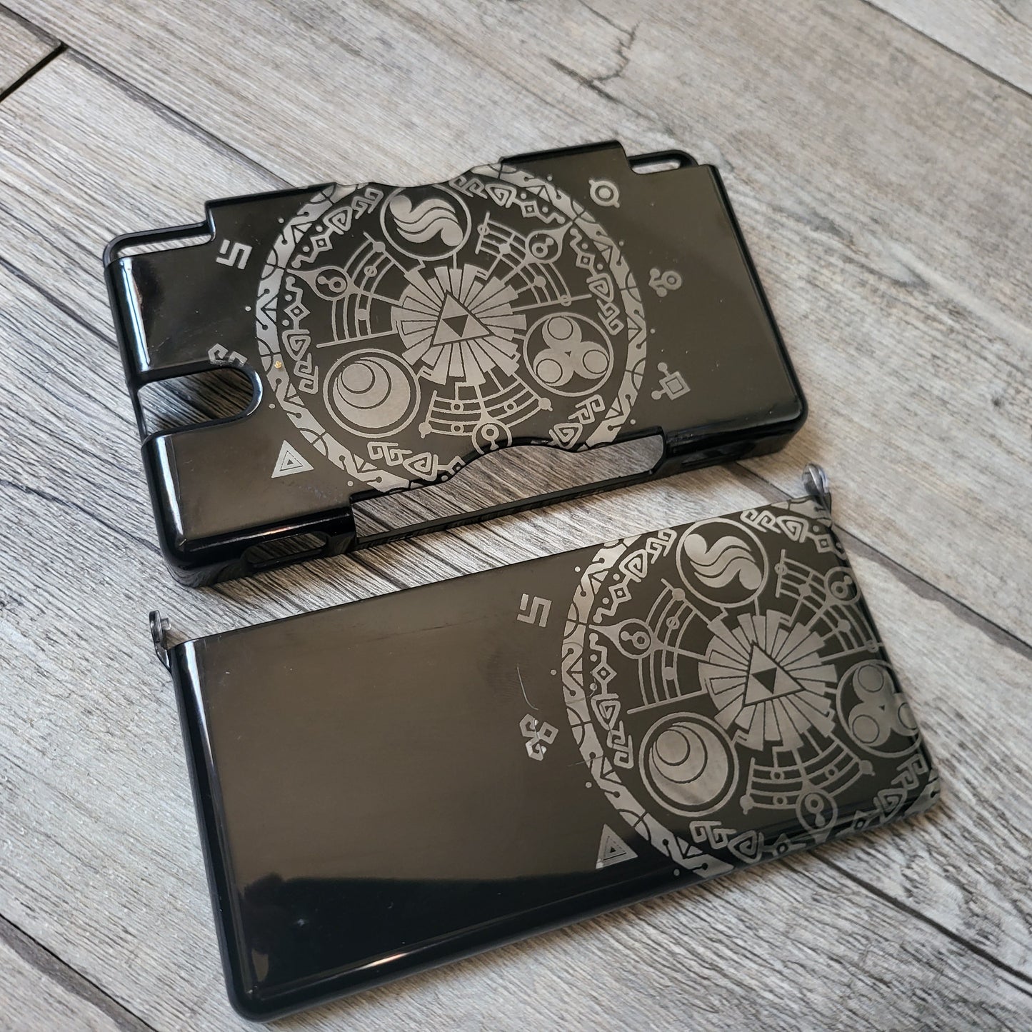Custom shell cover for Nintendo with Zelda themed laser engravings