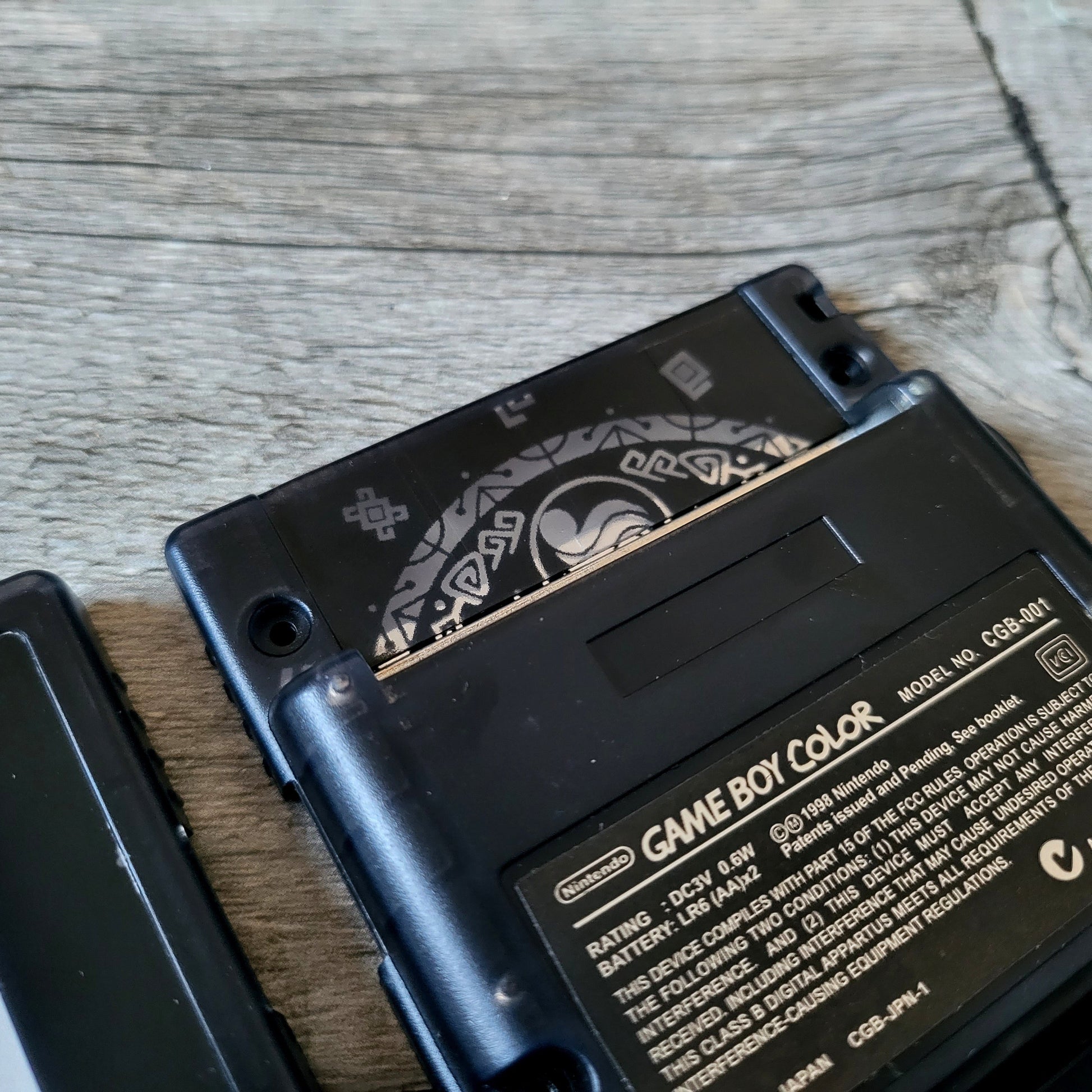 Custom shell cover for Nintendo with Zelda themed laser engravings