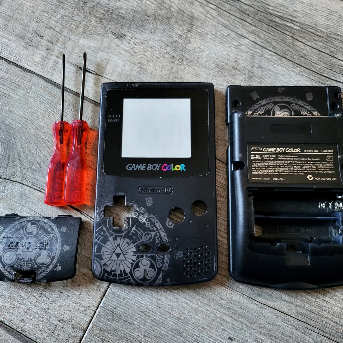 Custom shell cover for Nintendo with Zelda themed laser engravings