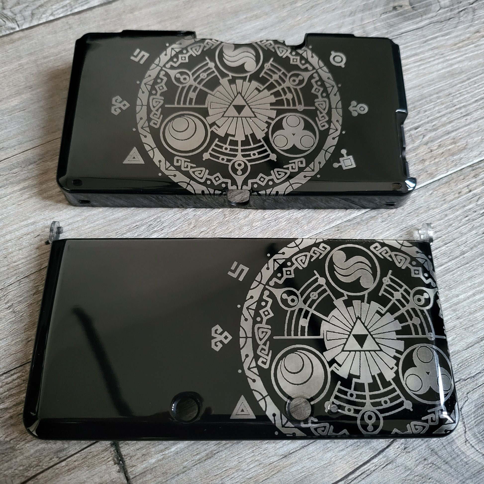 Custom shell cover for Nintendo with Zelda themed laser engravings