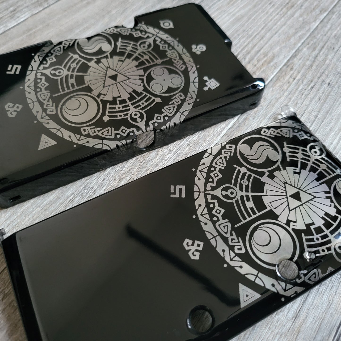 Custom shell cover for Nintendo with Zelda themed laser engravings
