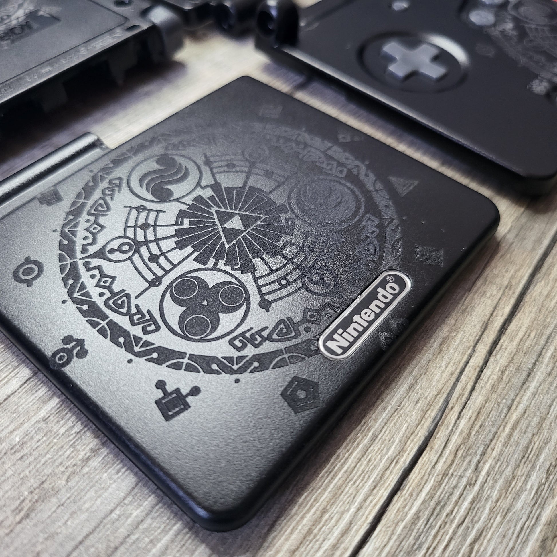 Custom shell cover for Nintendo with Zelda theme laser engravings
