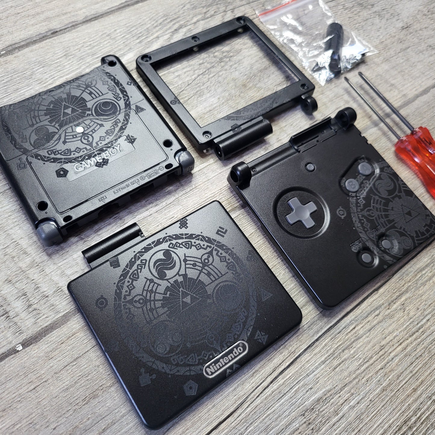 Custom shell cover for Nintendo with Zelda theme laser engravings