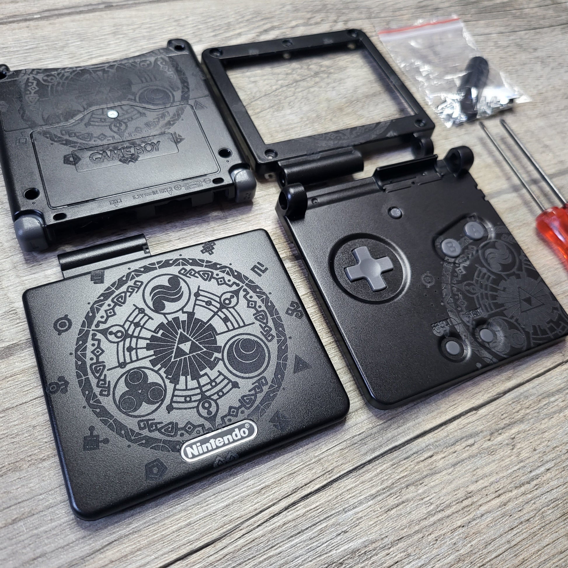 Custom shell cover for Nintendo with Zelda theme laser engravings