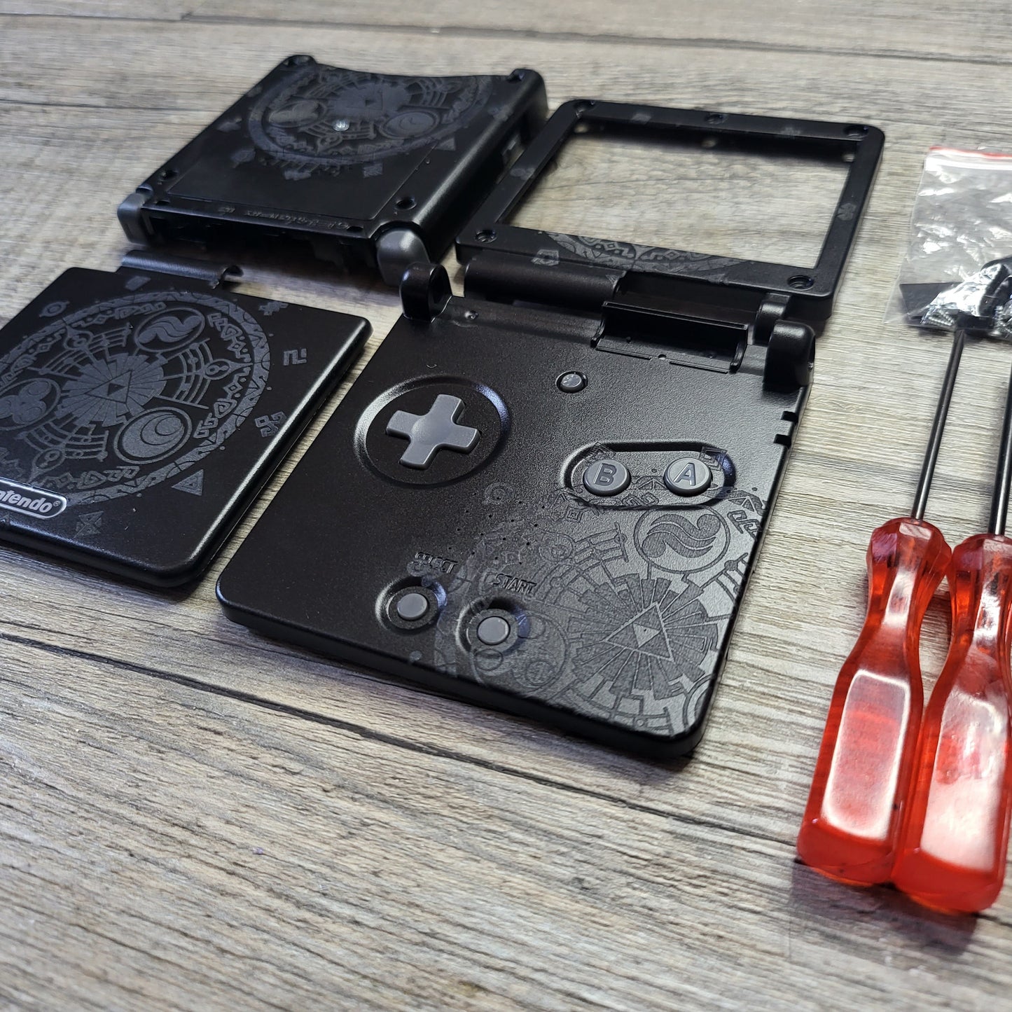 Custom shell cover for Nintendo with Zelda theme laser engravings