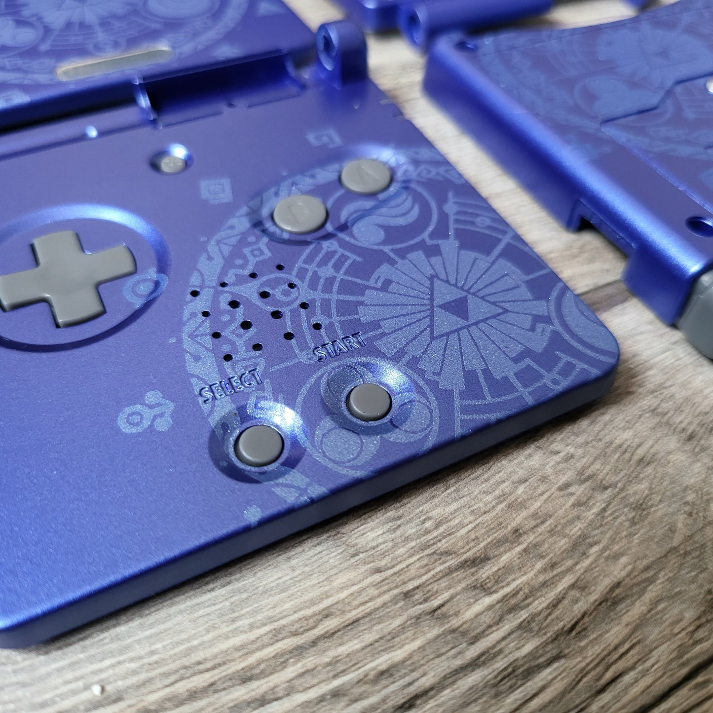 Custom shell cover for Nintendo with Zelda theme laser engravings
