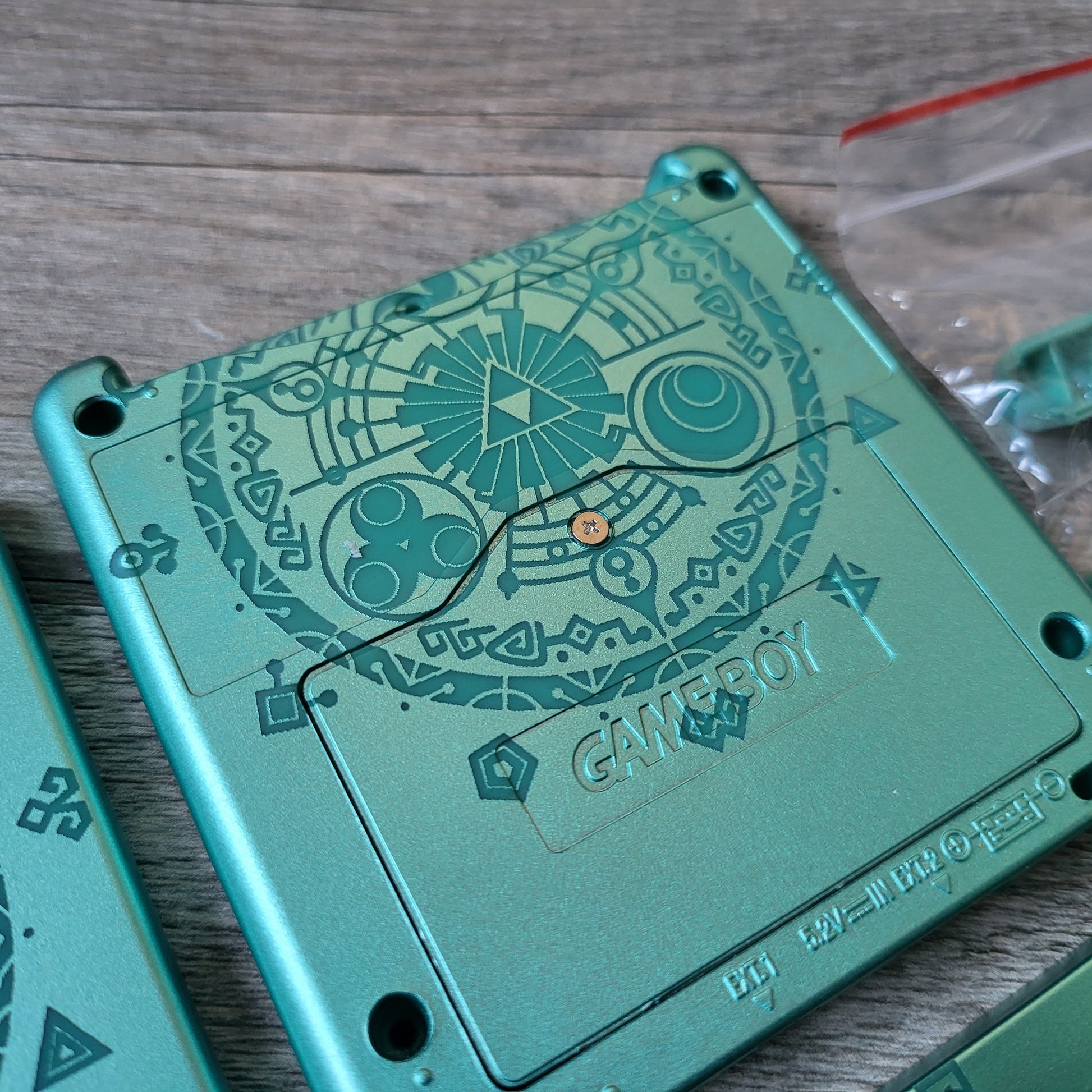 Custom shell cover for Nintendo with Zelda theme laser engravings