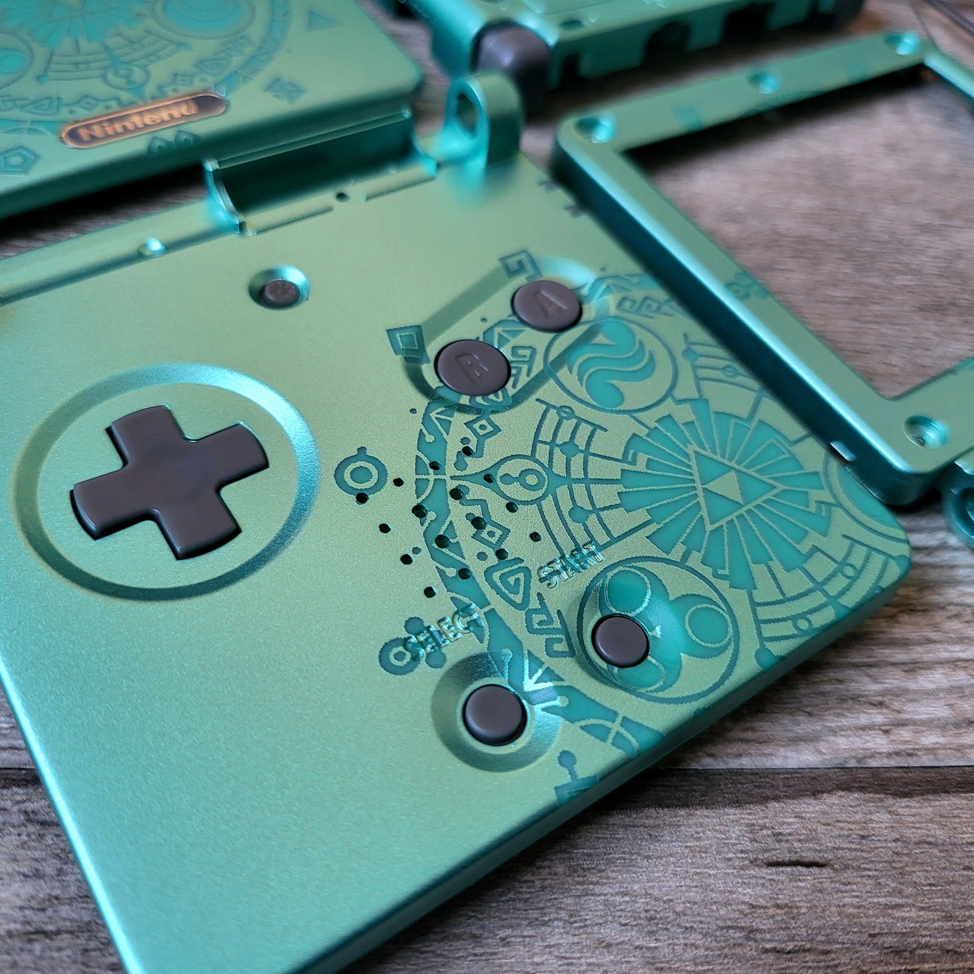 Custom shell cover for Nintendo with Zelda theme laser engravings