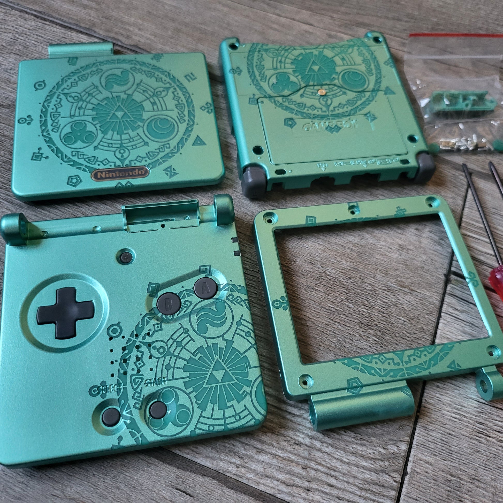 Custom shell cover for Nintendo with Zelda theme laser engravings
