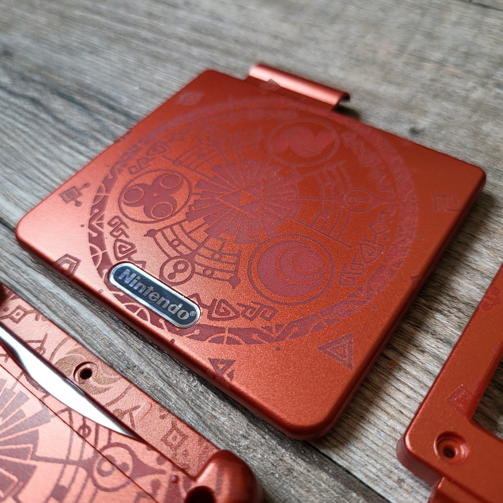 Custom shell cover for Nintendo with Zelda theme laser engravings