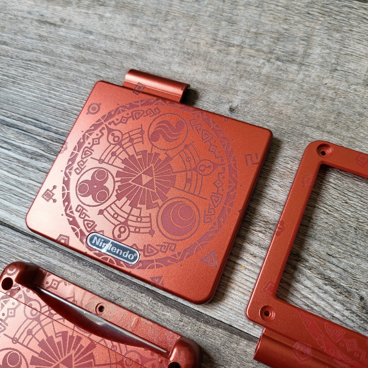 Custom shell cover for Nintendo with Zelda theme laser engravings