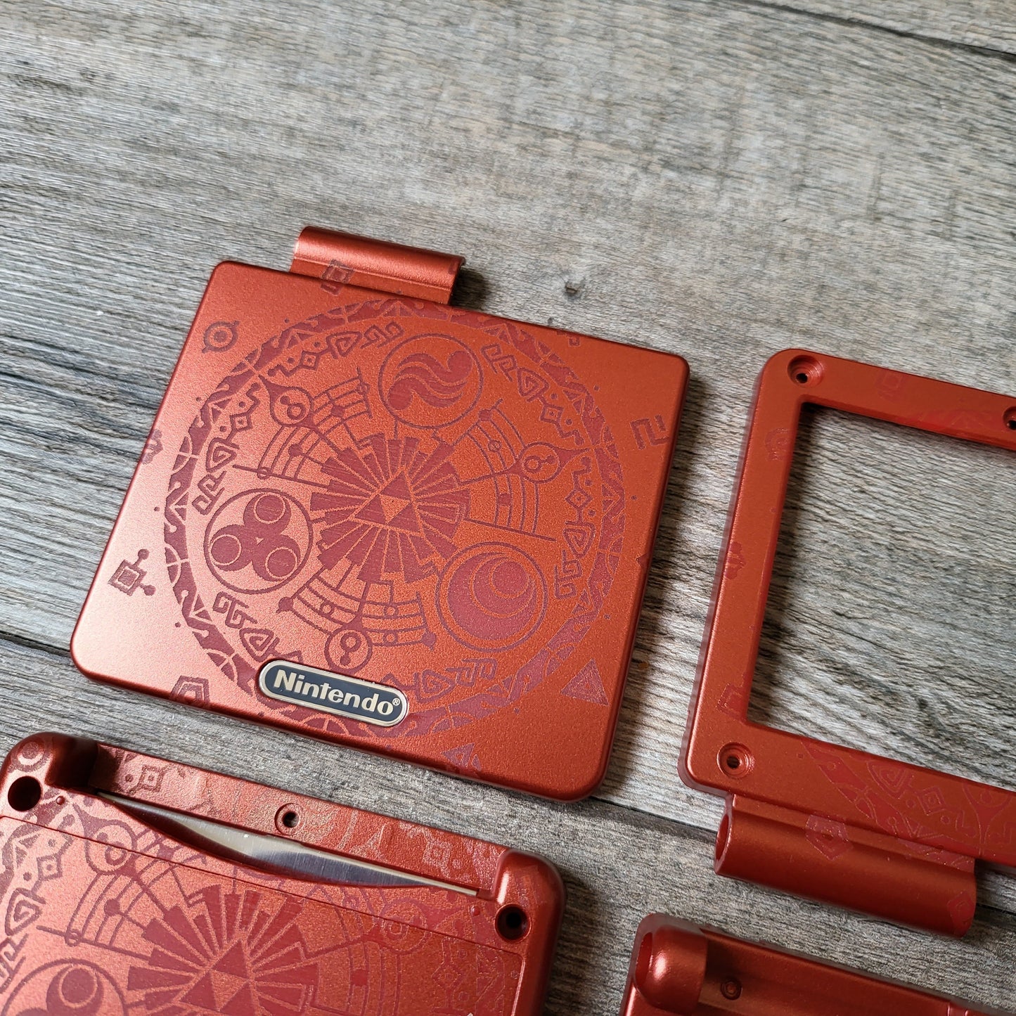 Custom shell cover for Nintendo with Zelda theme laser engravings