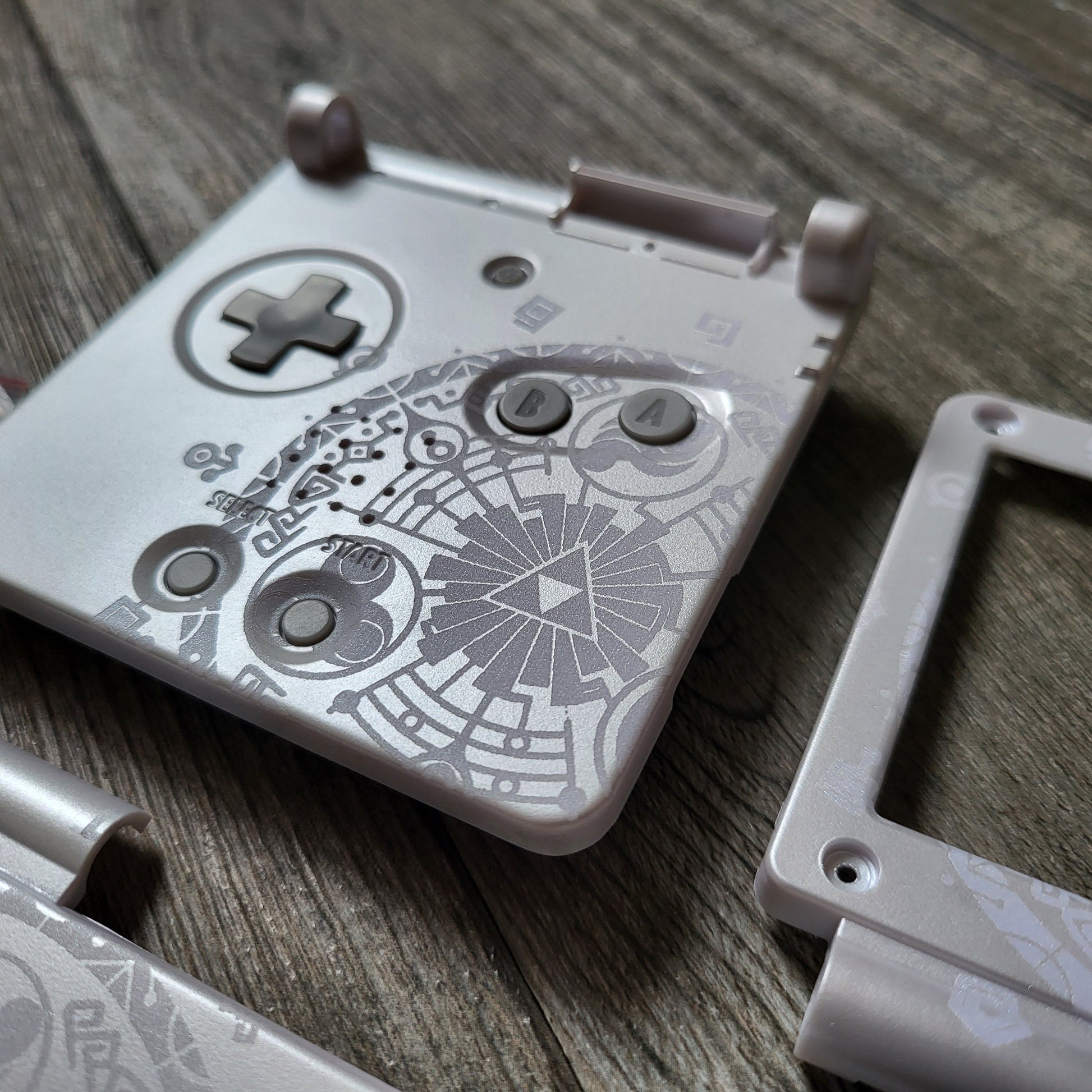 Custom shell cover for Nintendo with Zelda theme laser engravings