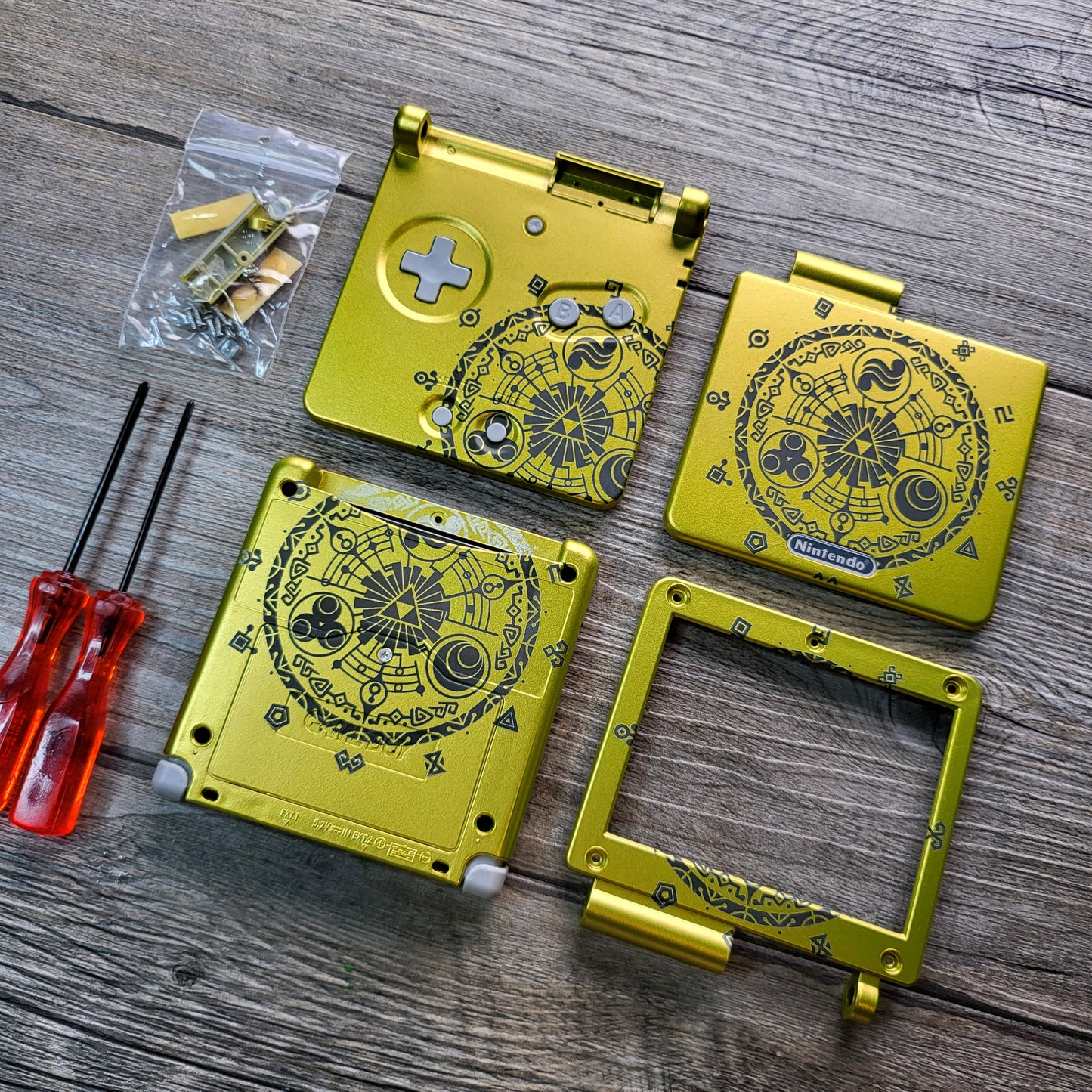 Custom shell cover for Nintendo with Zelda theme laser engravings