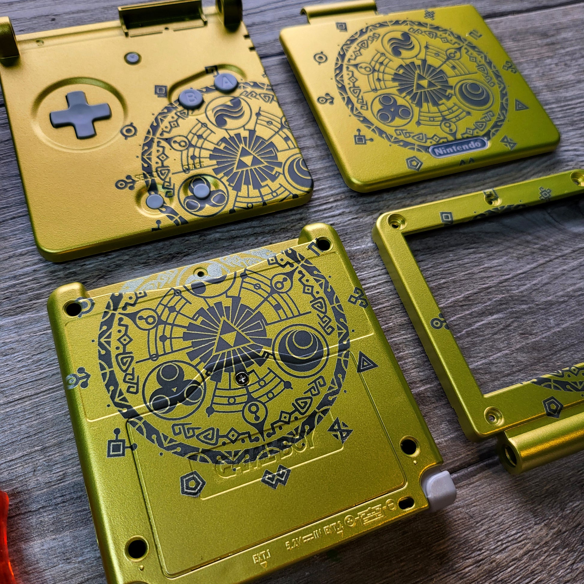 Custom shell cover for Nintendo with Zelda theme laser engravings