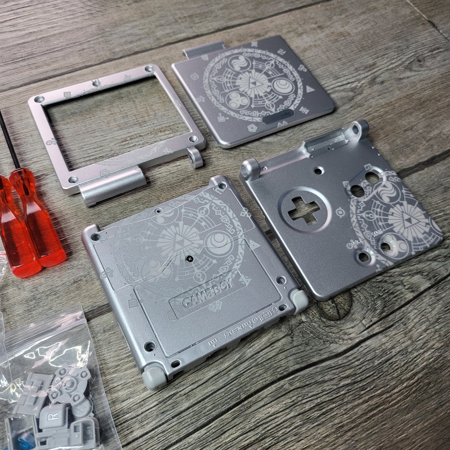 Custom shell cover for Nintendo with Zelda theme laser engravings