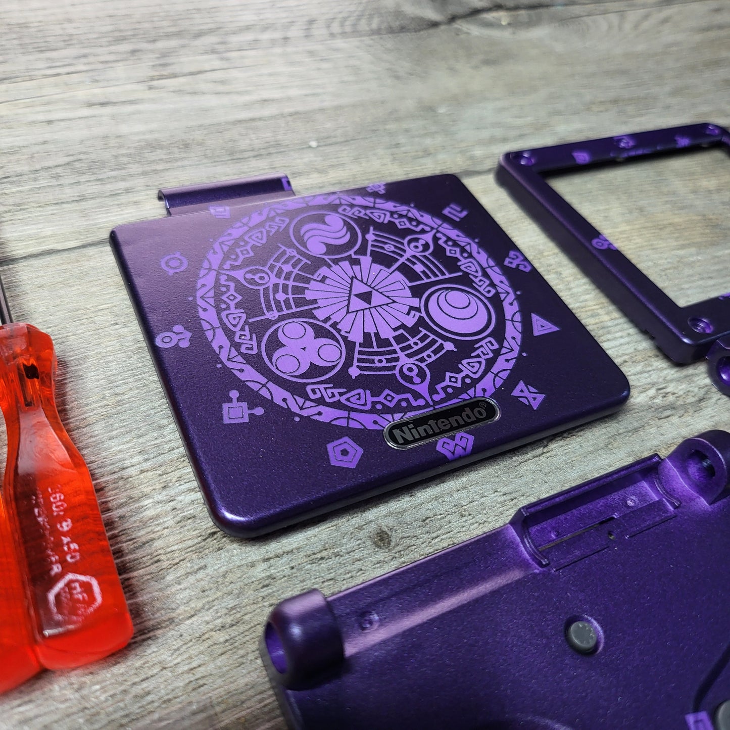 Custom shell cover for Nintendo with Zelda theme laser engravings