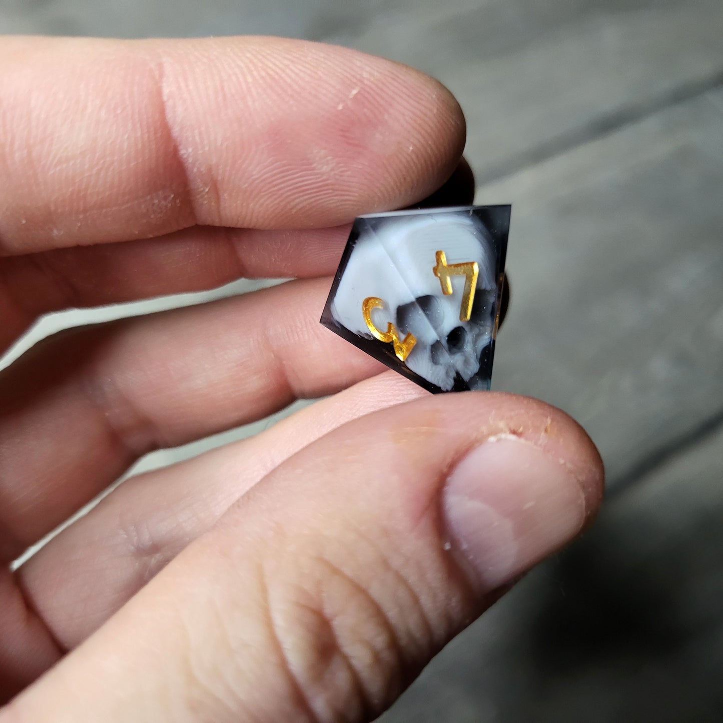 Dice set with 7 pieces with skull inside for role-playing games for Dungeons and Dragons