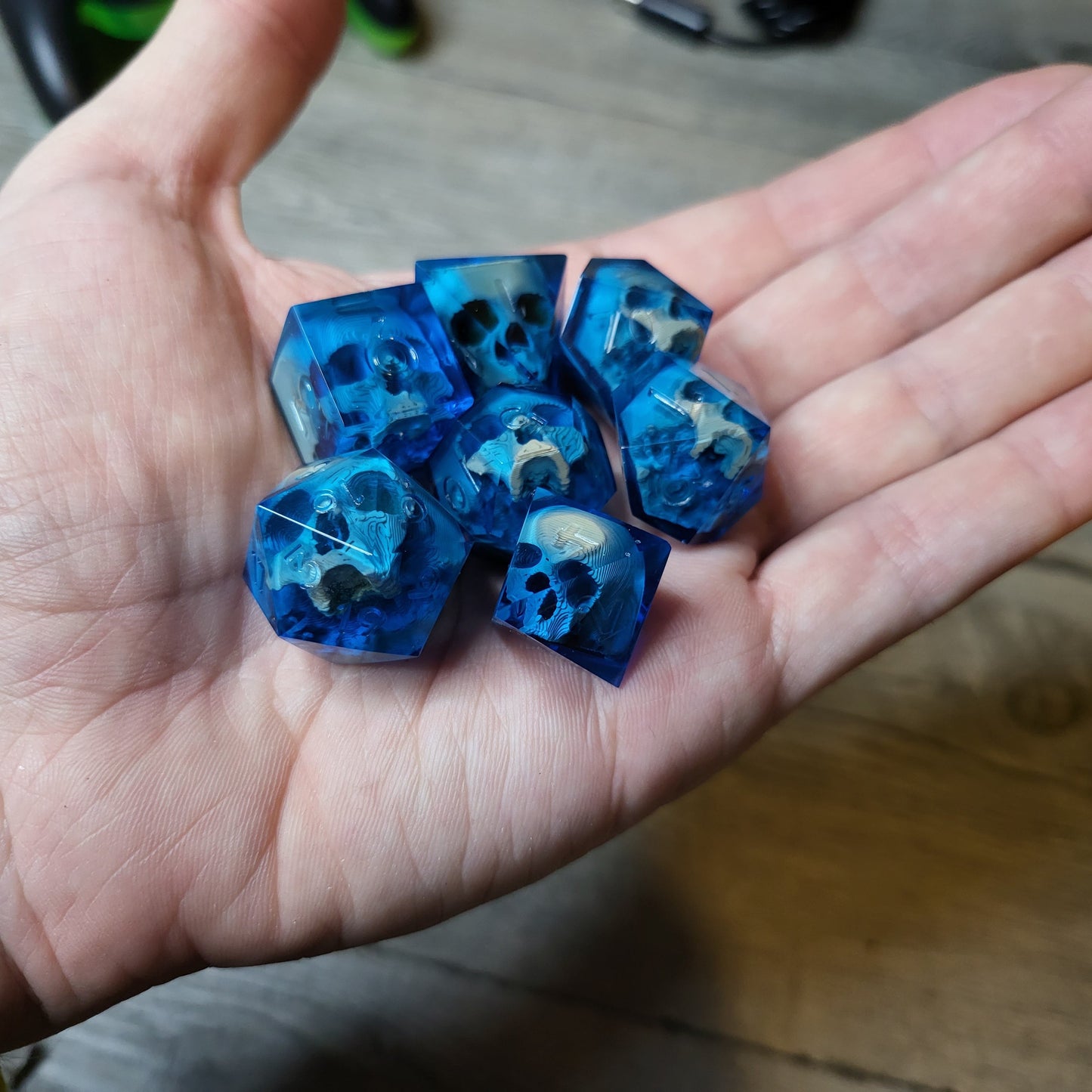 Dice set with 7 pieces with skull inside for role-playing games for Dungeons and Dragons