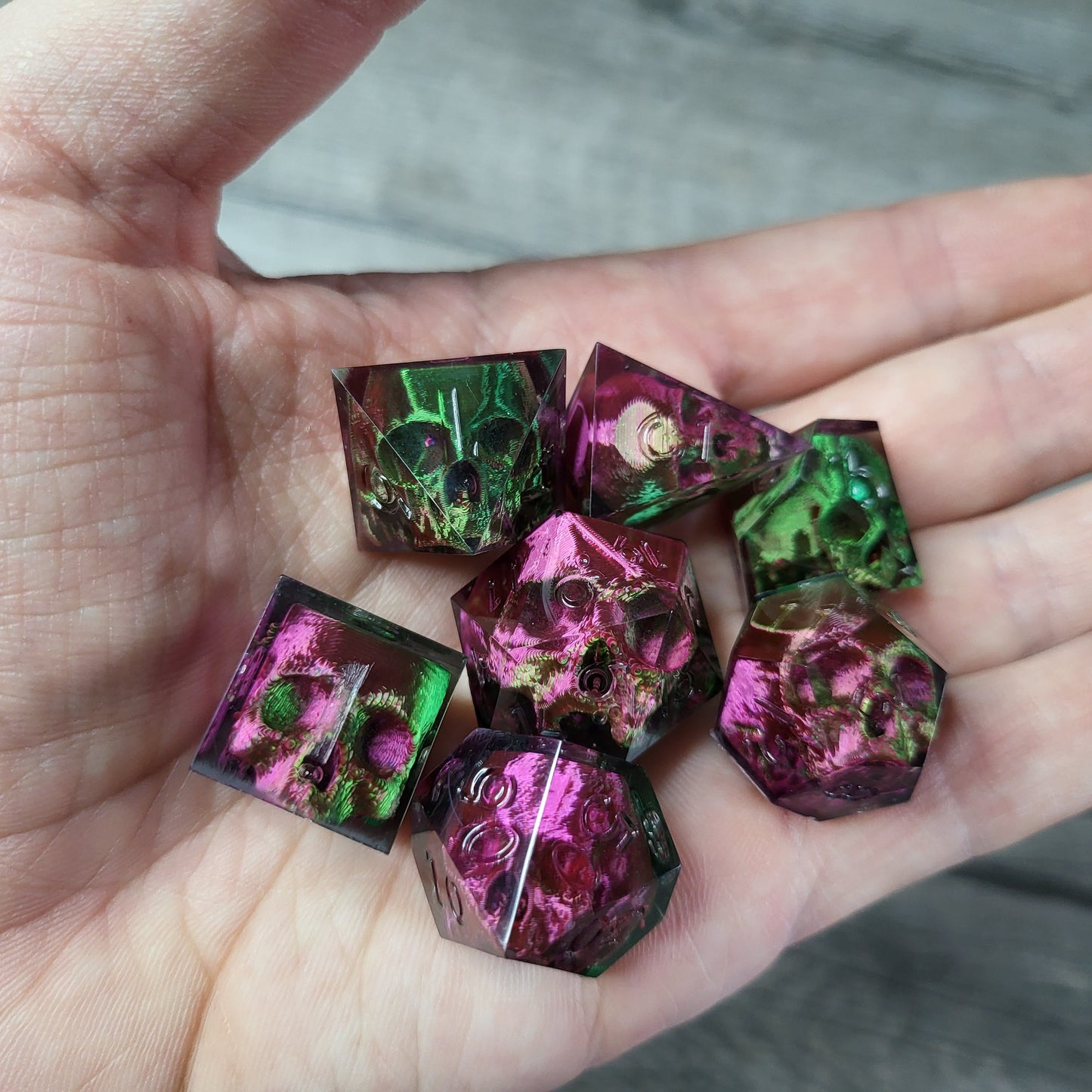 Dice set with 7 pieces with skull inside for role-playing games for Dungeons and Dragons