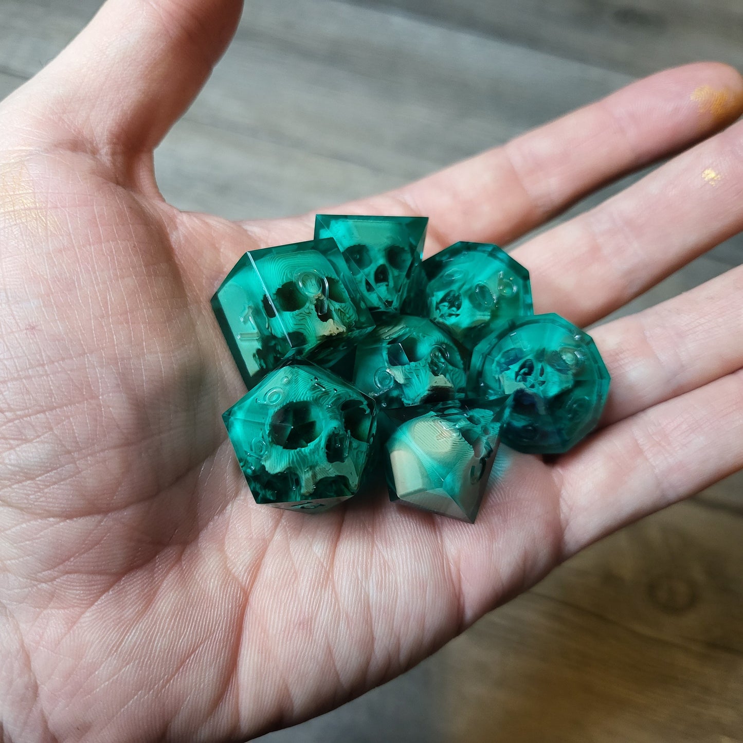 Dice set with 7 pieces with skull inside for role-playing games for Dungeons and Dragons