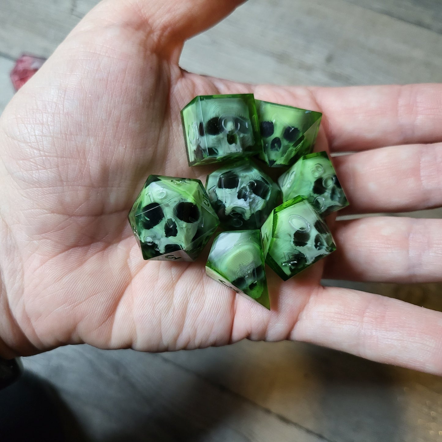 Dice set with 7 pieces with skull inside for role-playing games for Dungeons and Dragons
