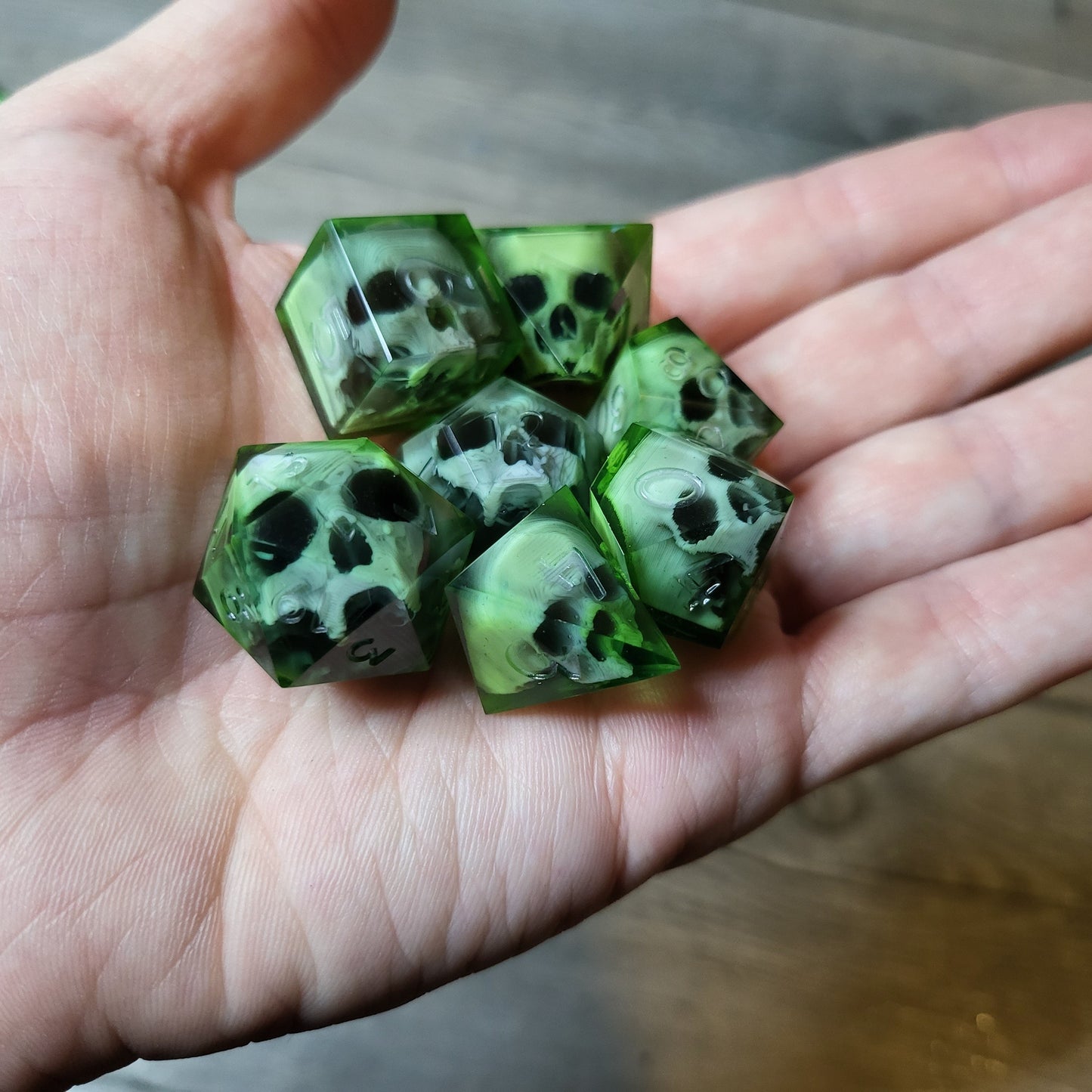 Dice set with 7 pieces with skull inside for role-playing games for Dungeons and Dragons
