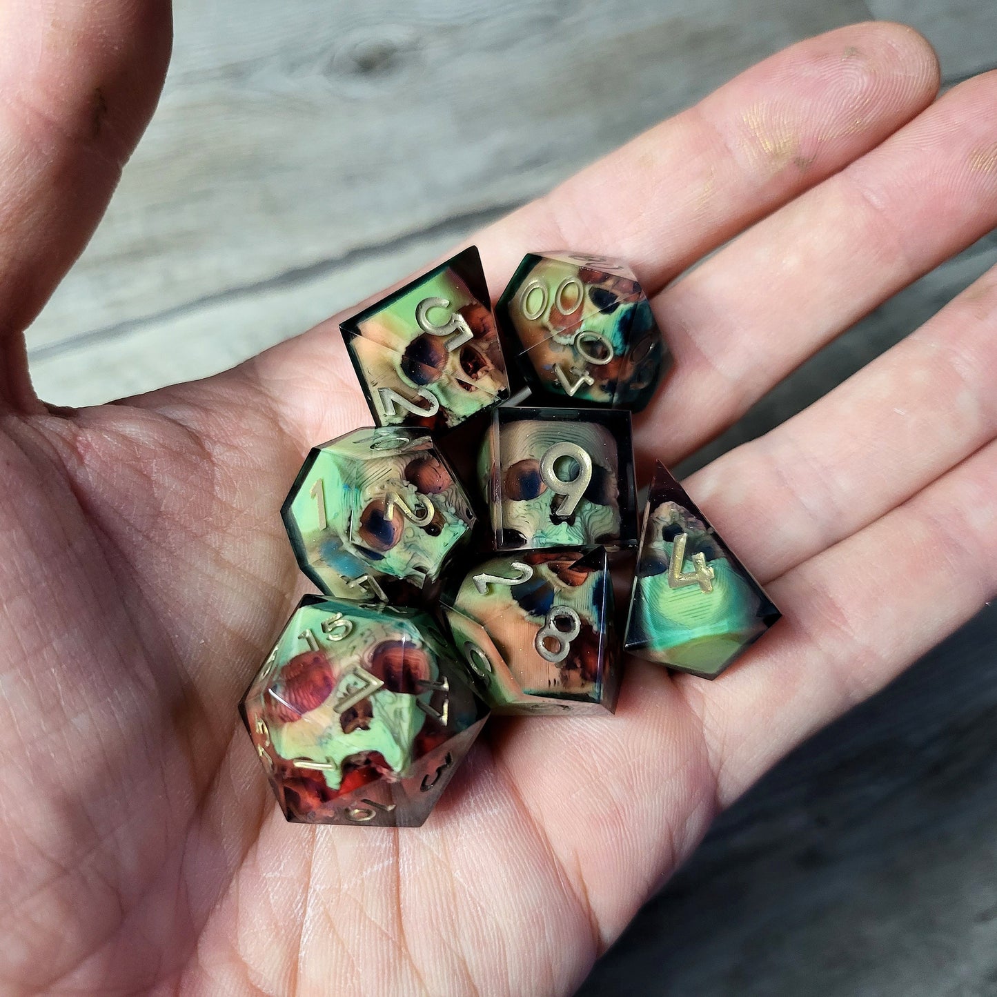 Dice set with 7 pieces with skull inside for role-playing games for Dungeons and Dragons