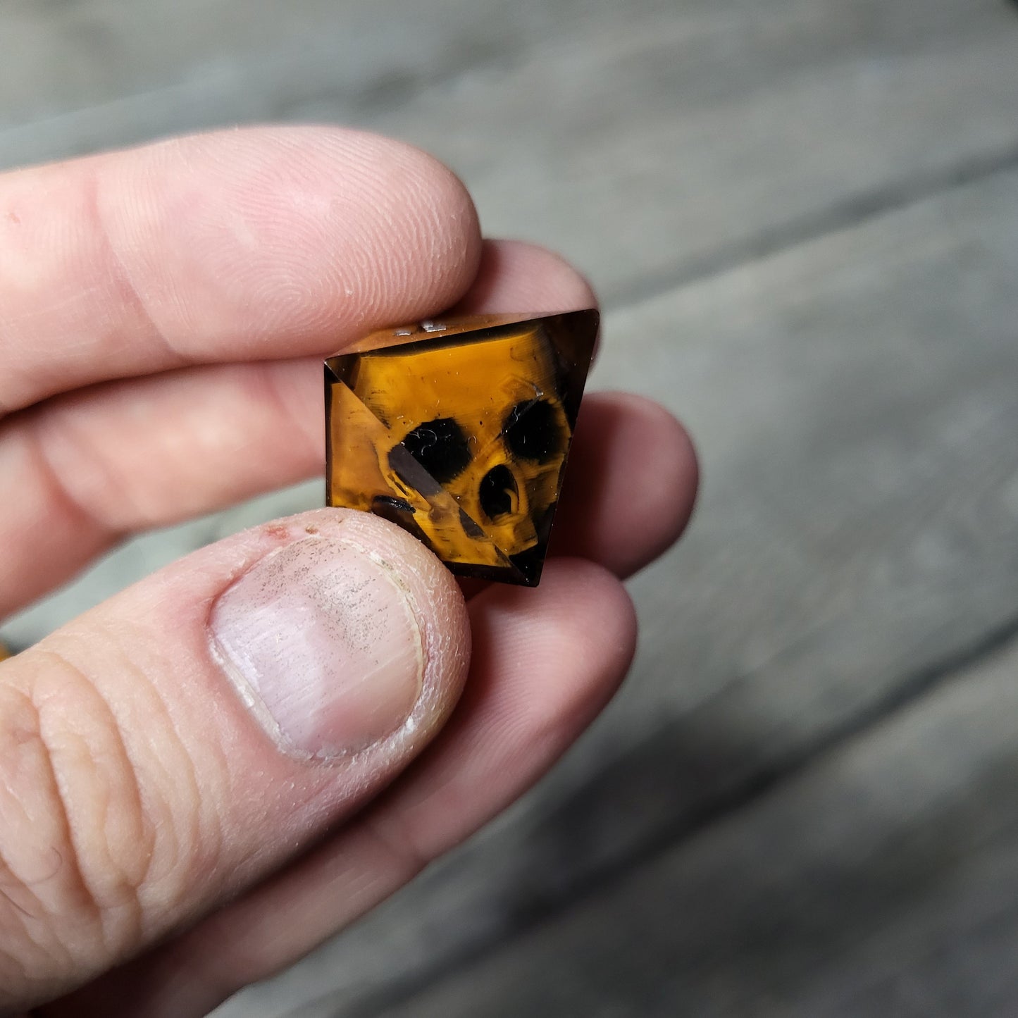 Dice set with 7 pieces with skull inside for role-playing games for Dungeons and Dragons