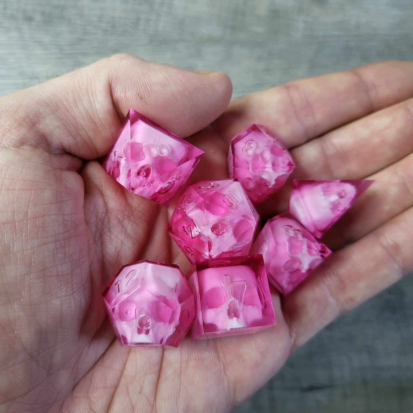 Dice set with 7 pieces with skull inside for role-playing games for Dungeons and Dragons