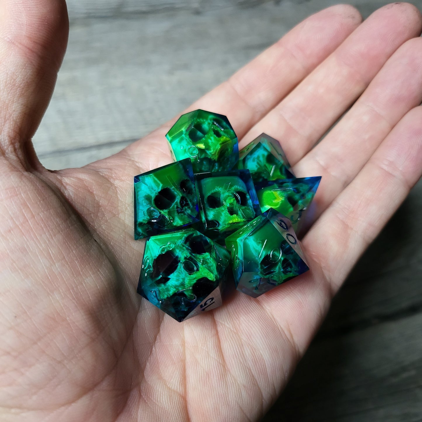 Dice set with 7 pieces with skull inside for role-playing games for Dungeons and Dragons