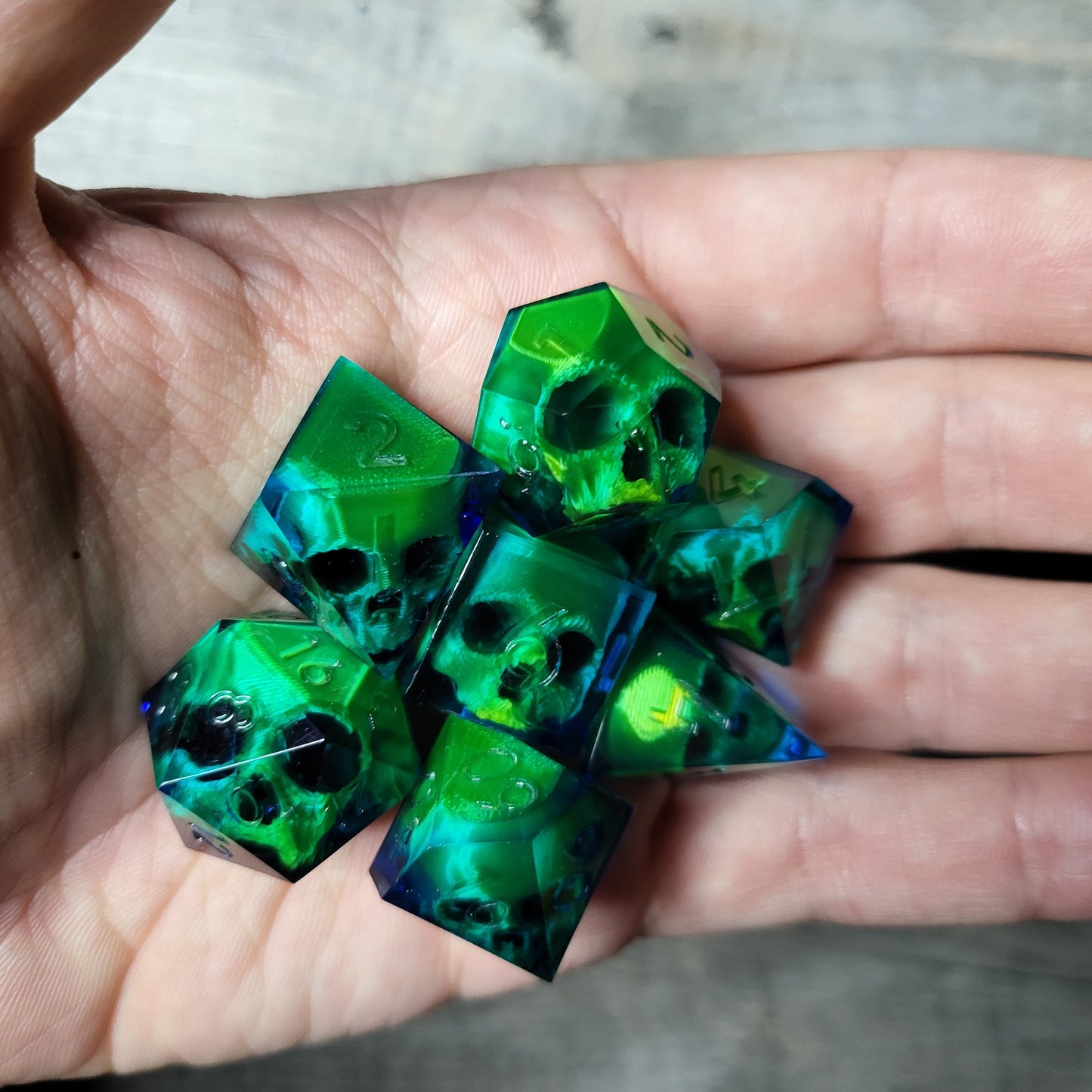 Dice set with 7 pieces with skull inside for role-playing games for Dungeons and Dragons