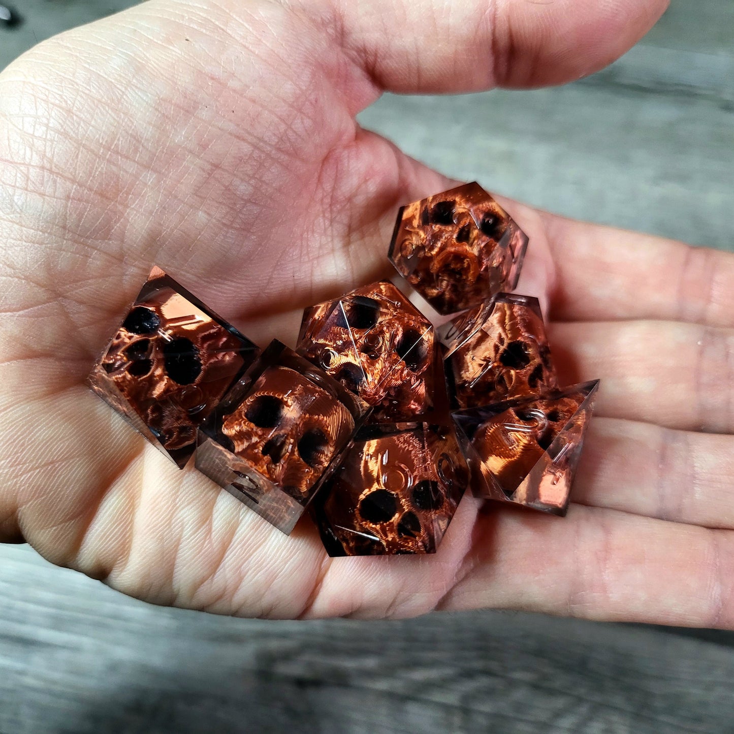 Dice set with 7 pieces with skull inside for role-playing games for Dungeons and Dragons