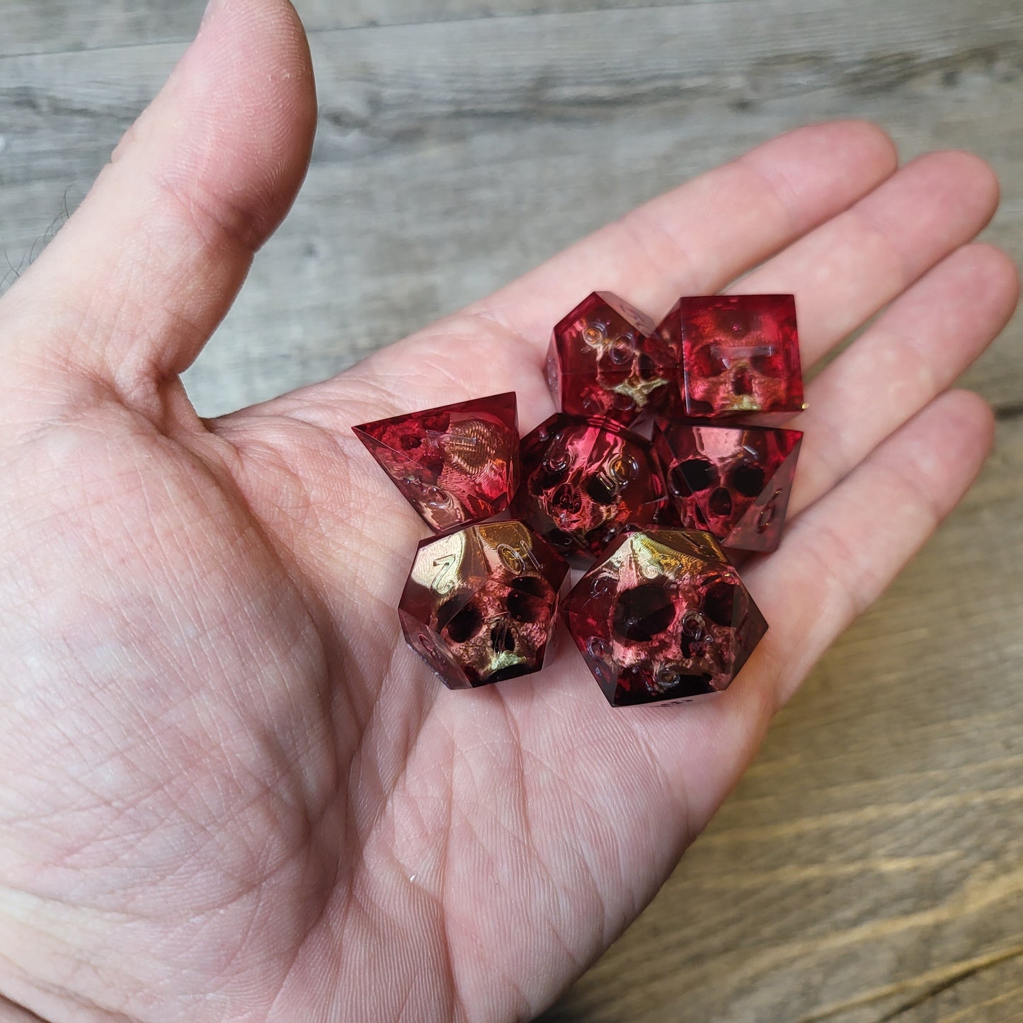 Dice set with 7 pieces with skull inside for role-playing games for Dungeons and Dragons