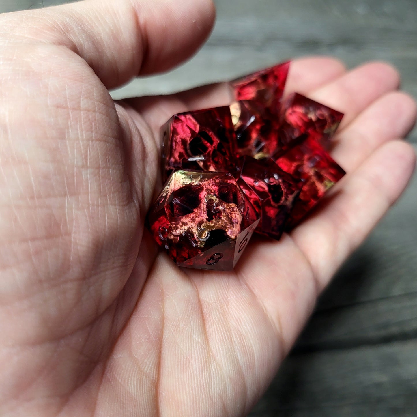 Dice set with 7 pieces with skull inside for role-playing games for Dungeons and Dragons