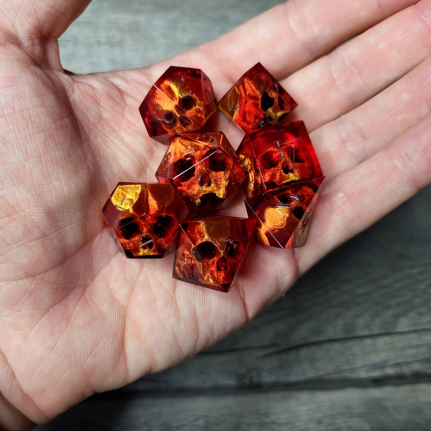 Dice set with 7 pieces with skull inside for role-playing games for Dungeons and Dragons