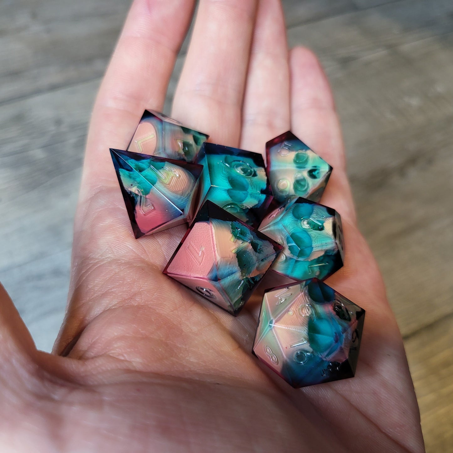 Dice set with 7 pieces with skull inside for role-playing games for Dungeons and Dragons