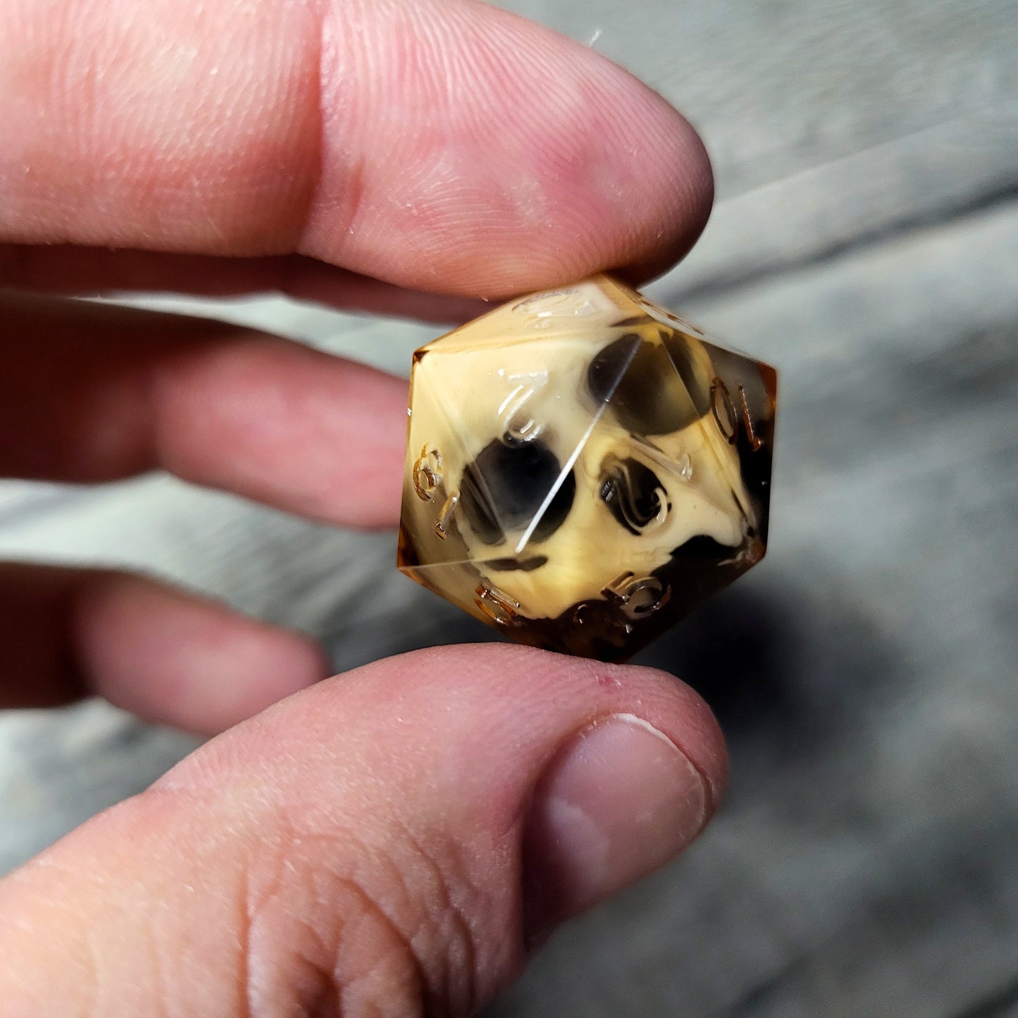 Dice set with 7 pieces with skull inside for role-playing games for Dungeons and Dragons