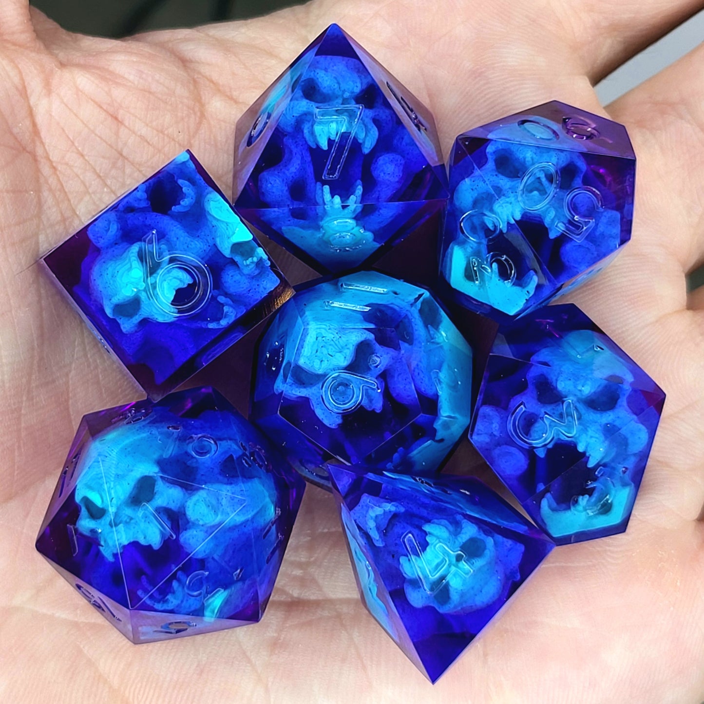 Dice set with sky blue spirit inside and purple resin for play dnd , dungeons and dragons