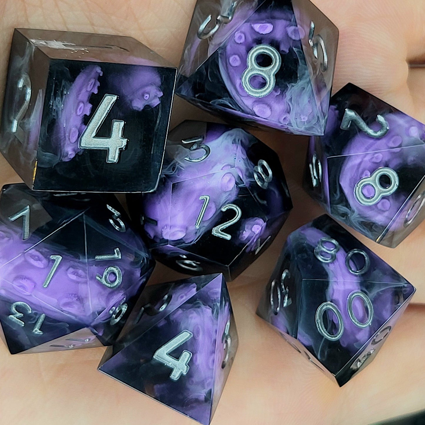 Call of Cthulhu dice set, cthulhu dice set, Black Resin purple Tentacles and silver numbers